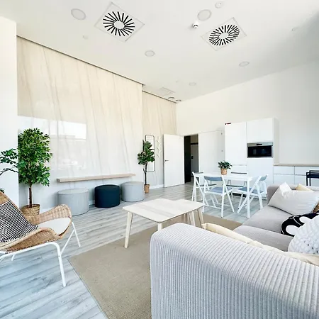 Apartment Urban Sky By Pando 26k *